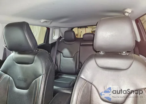 2022 Jeep Compass Latitude Lux z USA, uszkodzony, nr VIN 3C4NJDFB0NT135038